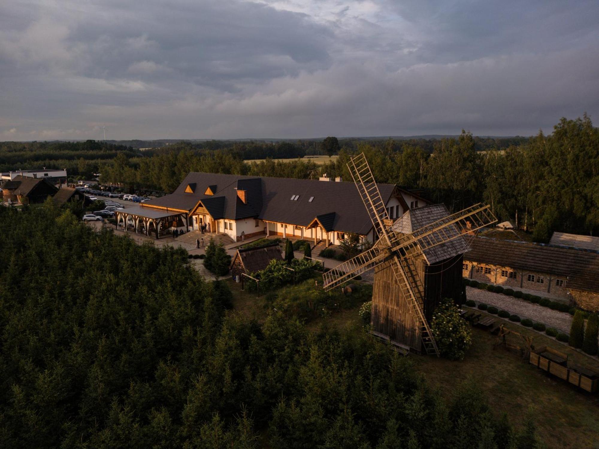 Skansen Bicz Resort Stare Miasto  エクステリア 写真